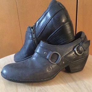 Borne booties - black